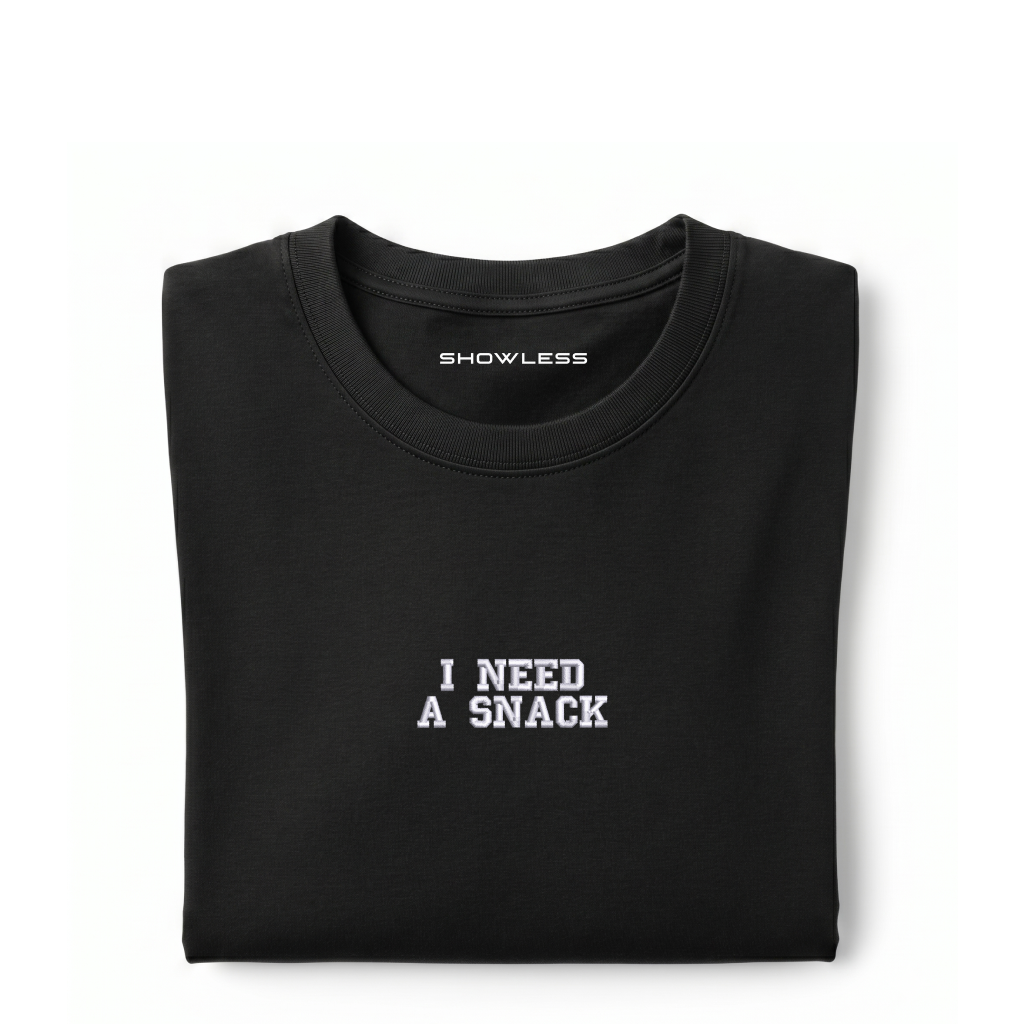 Standart T-shirt "I NEED A SNACK"