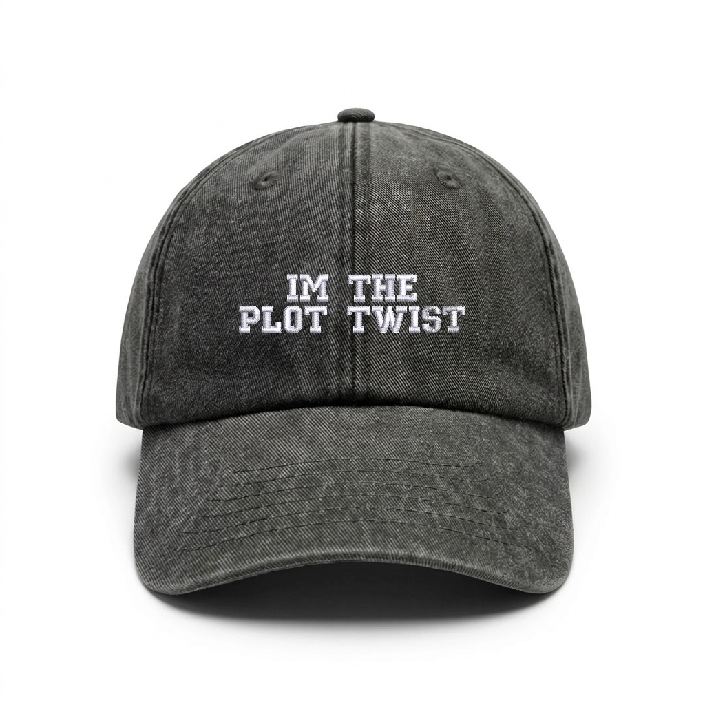 Vintage cap "IM THE PLOT TWIST"